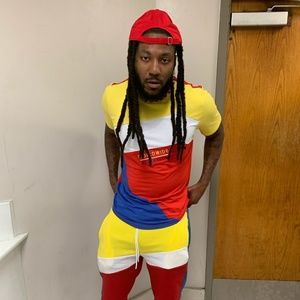 Meet your Posher, Devonte